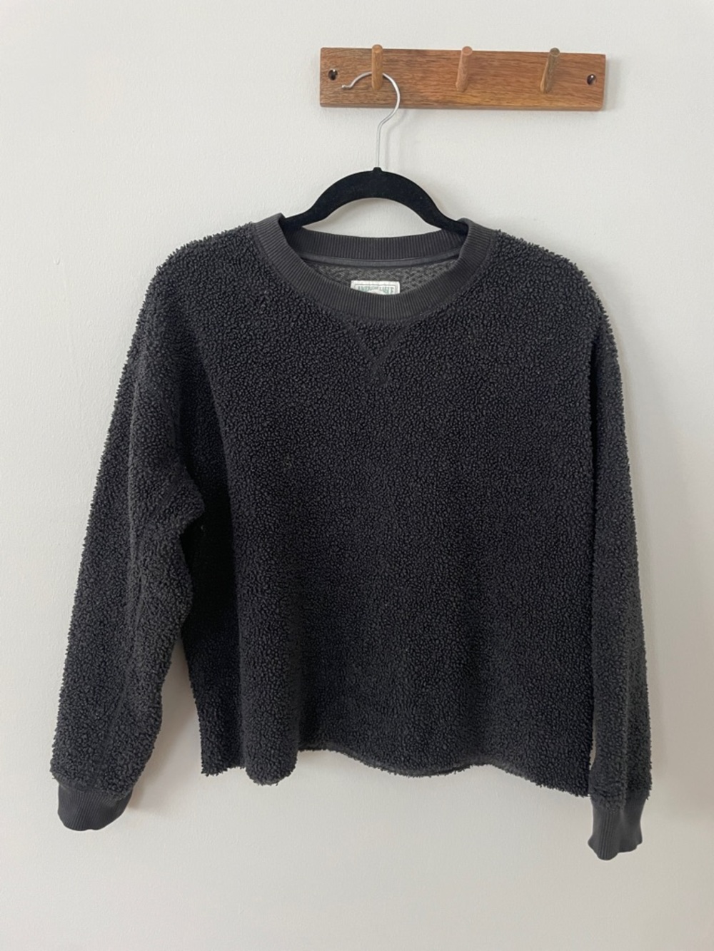 American Eagle Outfitters Women's Black Cozy Crewneck Sweater